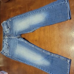 Silver Jean Suki Stretch Capri 29x22 1/2